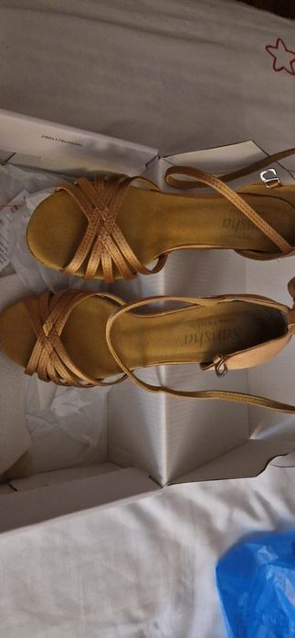 Vand sandale de dans marimea 39