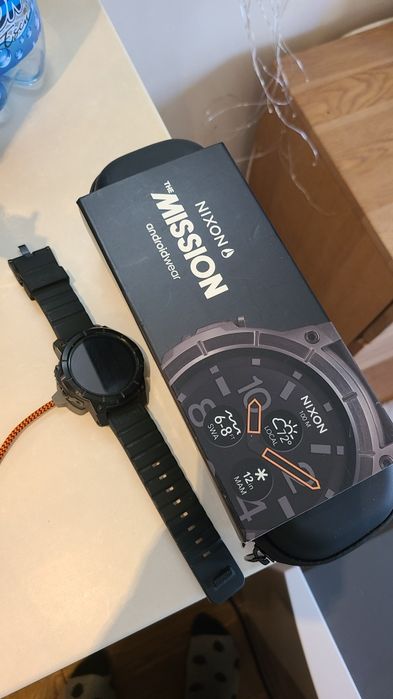 Ceas Android Wear Nixon The Mission