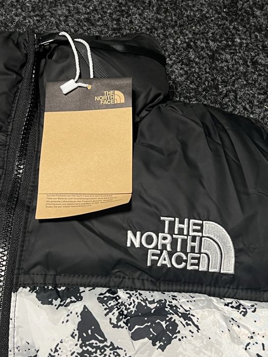 Geaca The North Face The Mountains Alba Premium / 2025