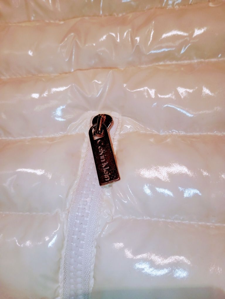 Vesta unisex Calvin klein!!