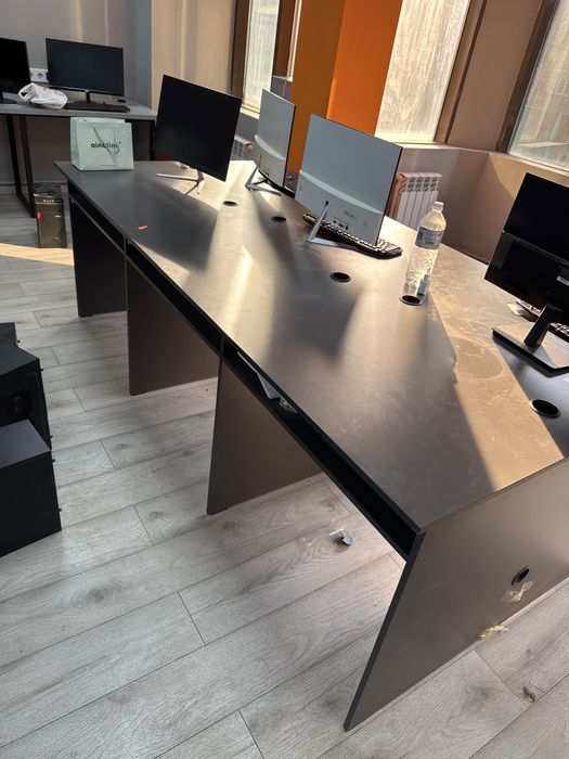 Офисный стол на 6 и 8 посадочных мест