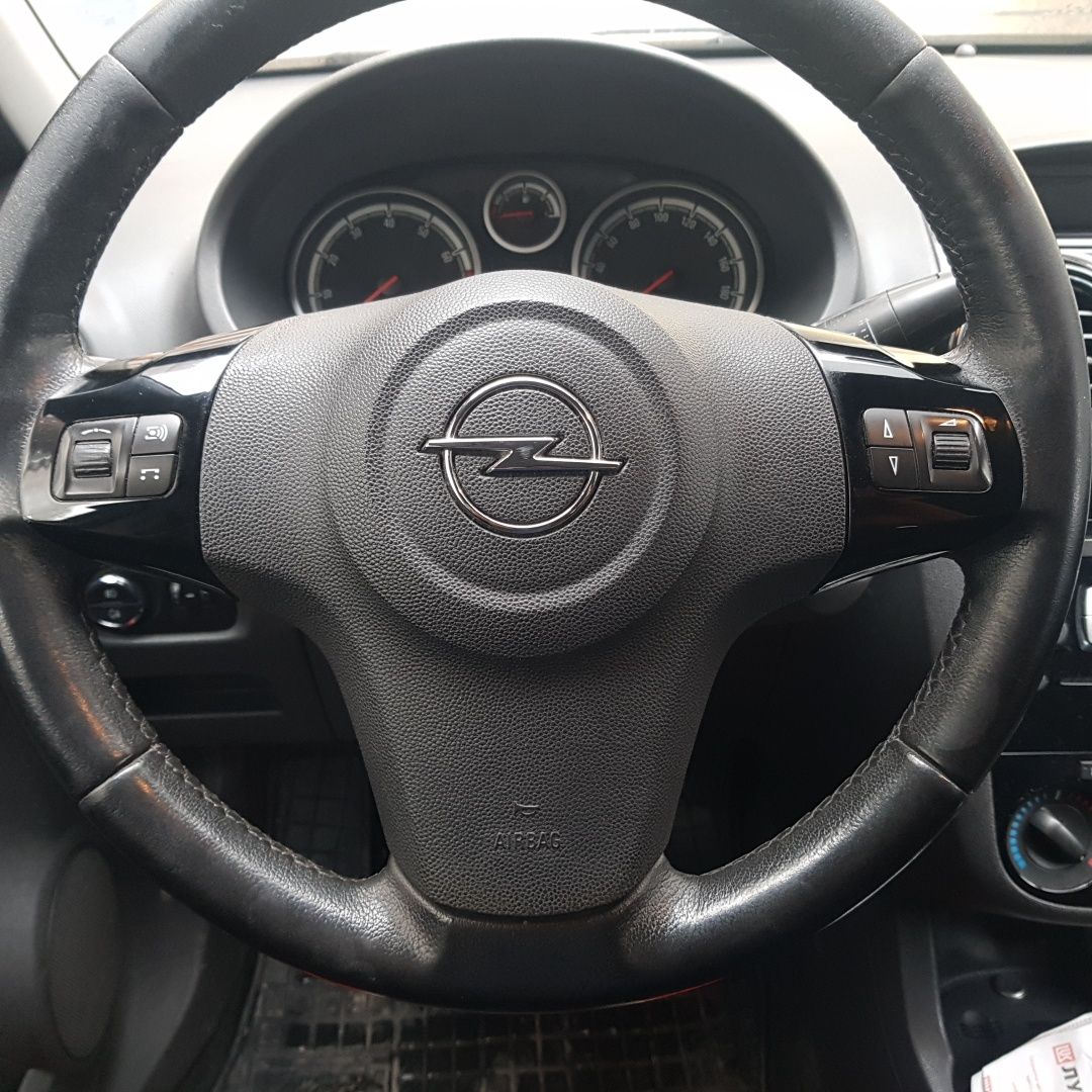 Opel Corsa 1..2 газ