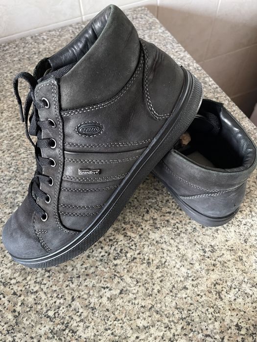 Продам ботинки Jomos. Размер 42 . В хорошем состоянии.