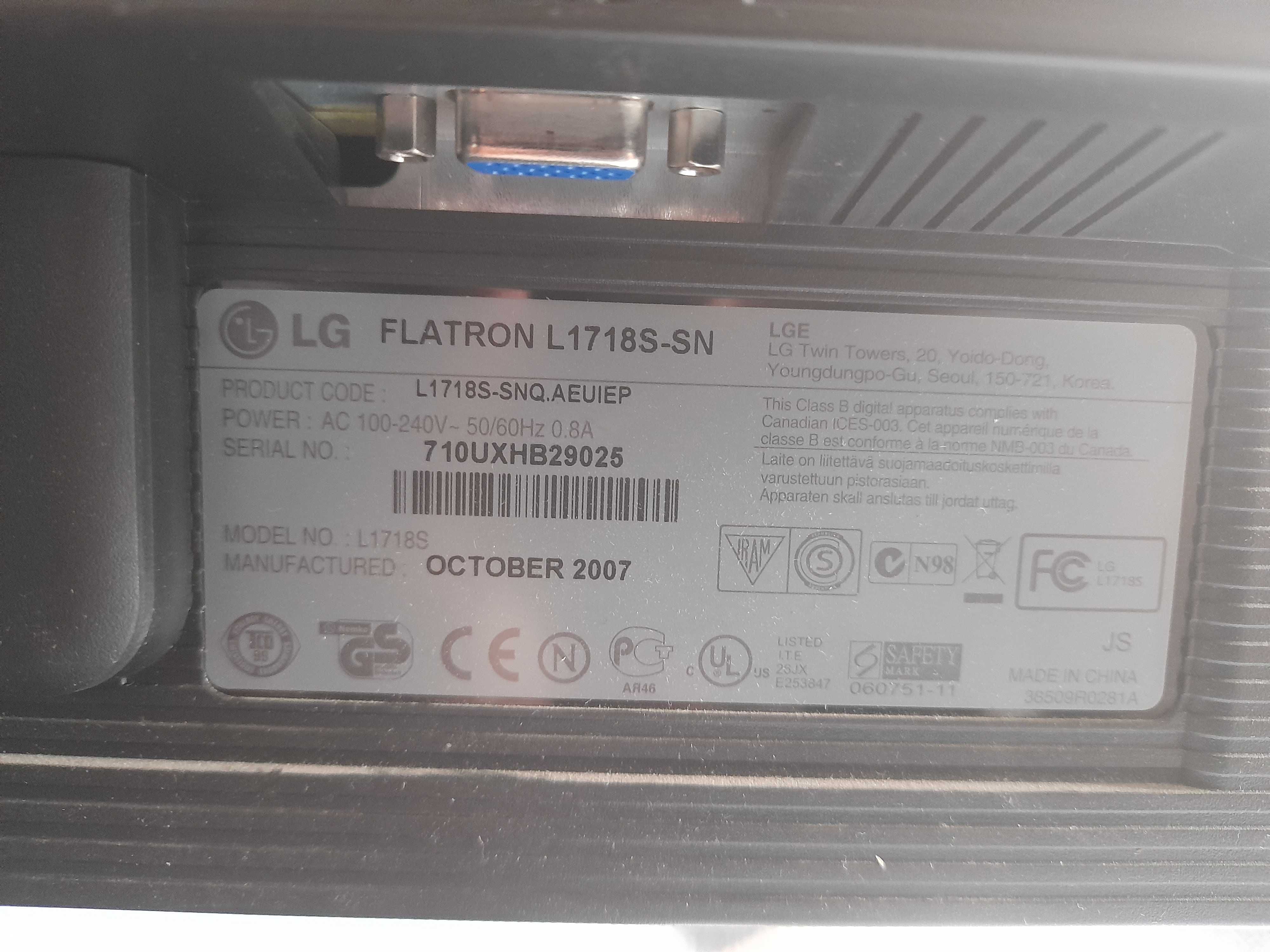 Монитор LG Flatron L1718s