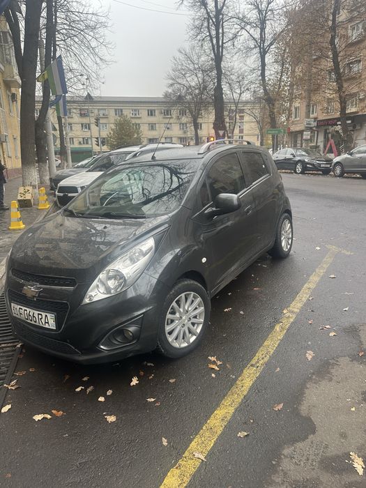 Продается Spark не битая не крашенная