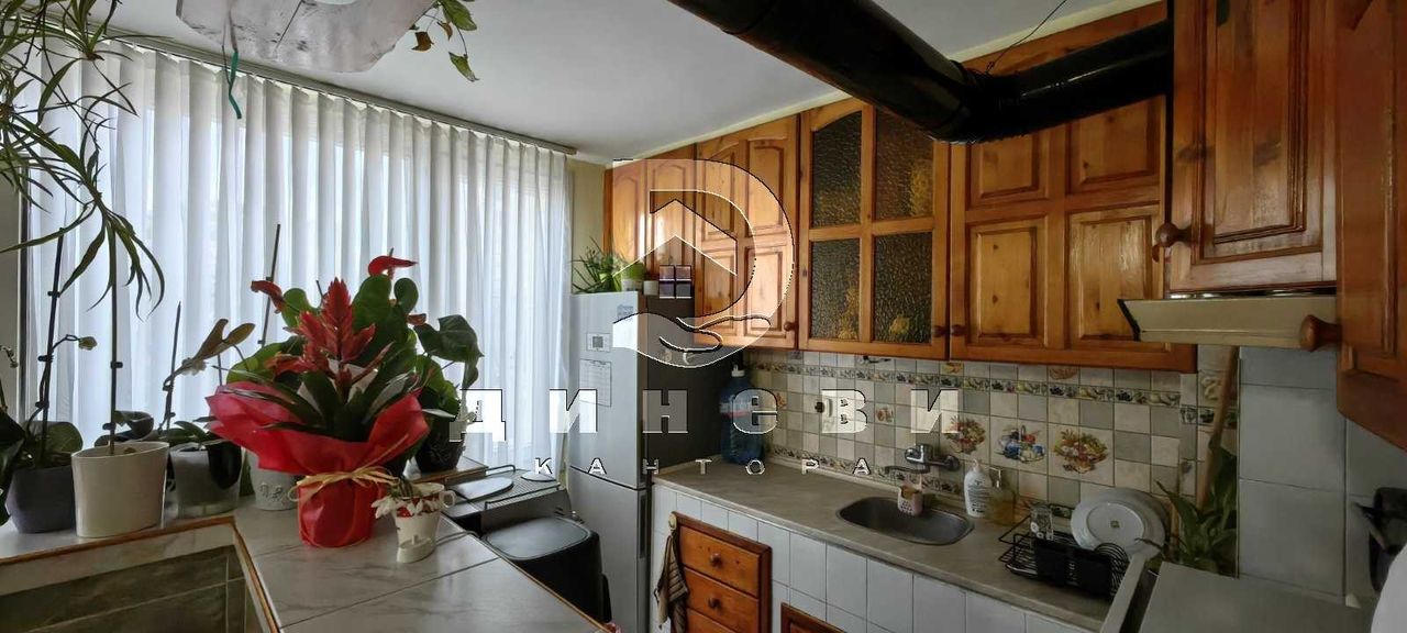 Продава се Тристаен апартамент в Стара Загора, Ремиза - 67 кв.м за 1229 €/кв.м - Снимка #4