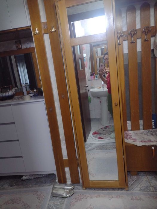 Urgentl soldat șifonier hol lemn