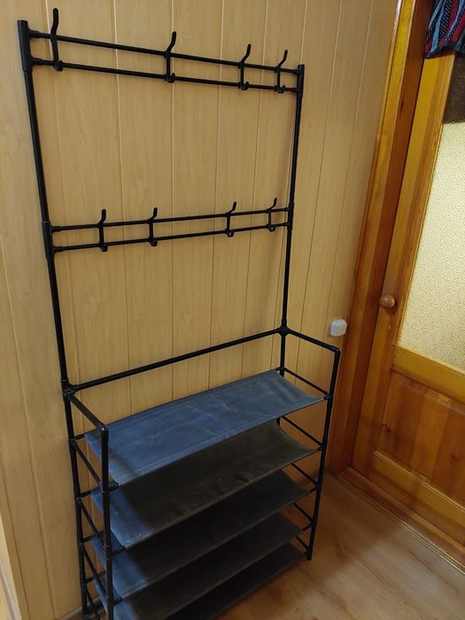 Продам вешалку для прихожей