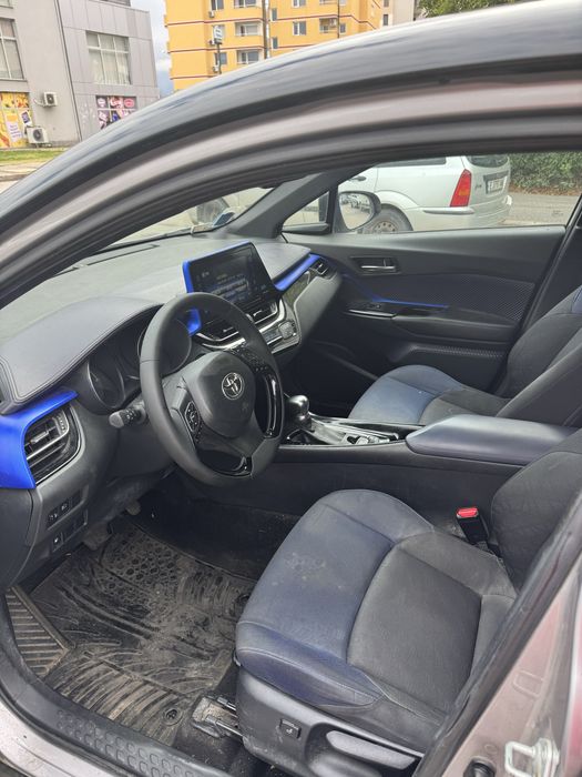 Toyota CH-R hybrid , 1.8