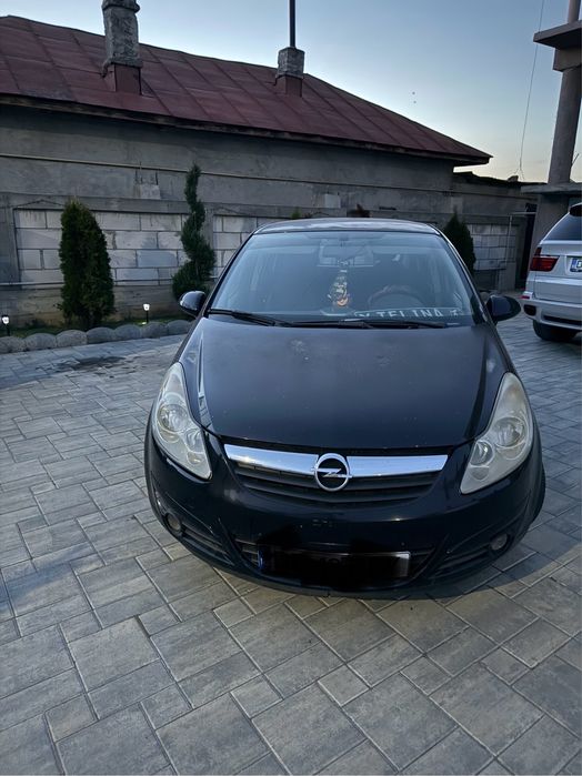 Vand opel corsa.