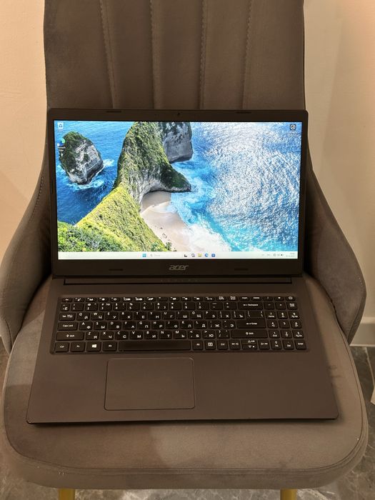 Шустрый ноутбук Acer