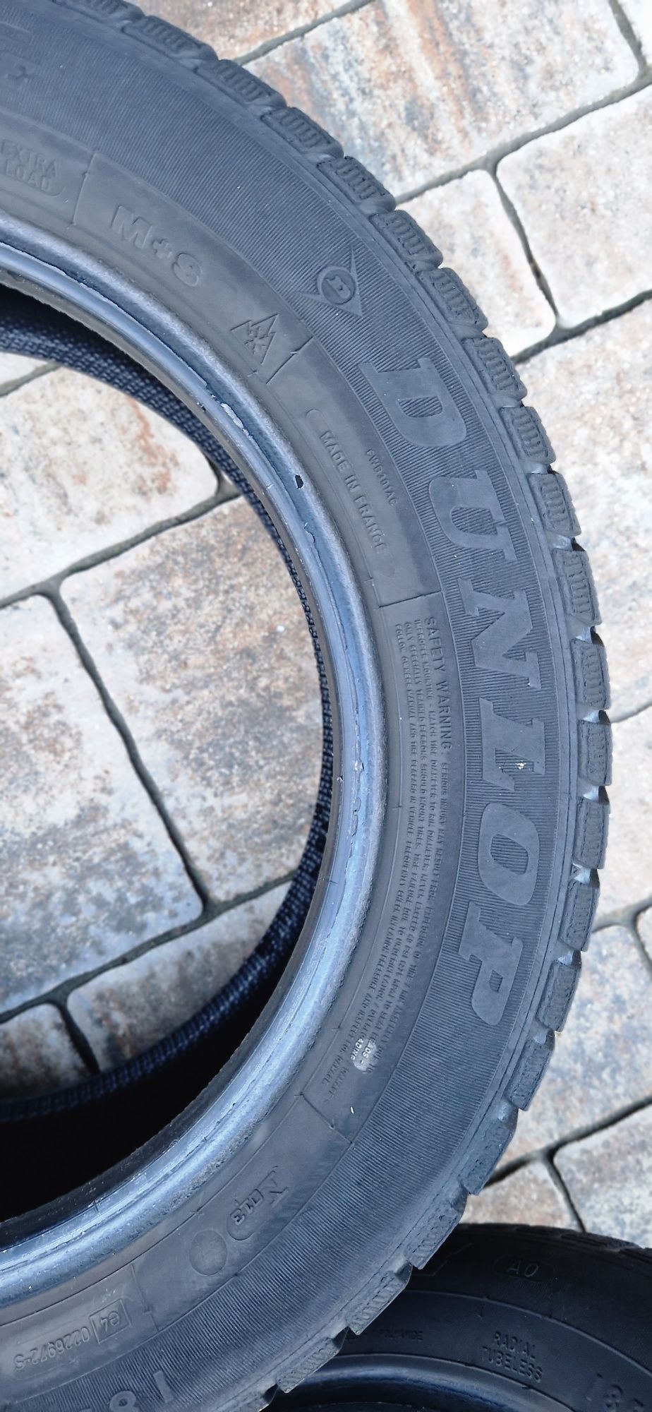 Set anvelope iarna 185 60 R 15 Dunlop