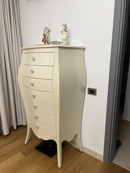 Mobila dormitor  lemn masiv