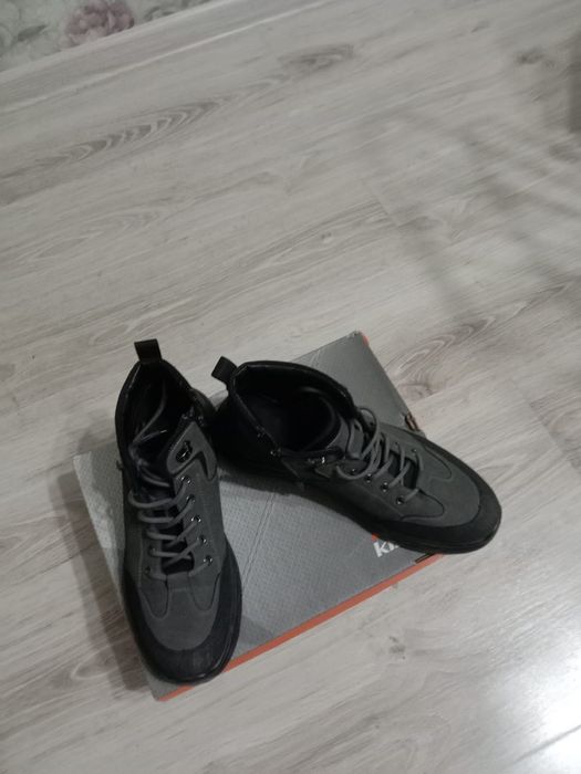 Продам ботинки демисезон