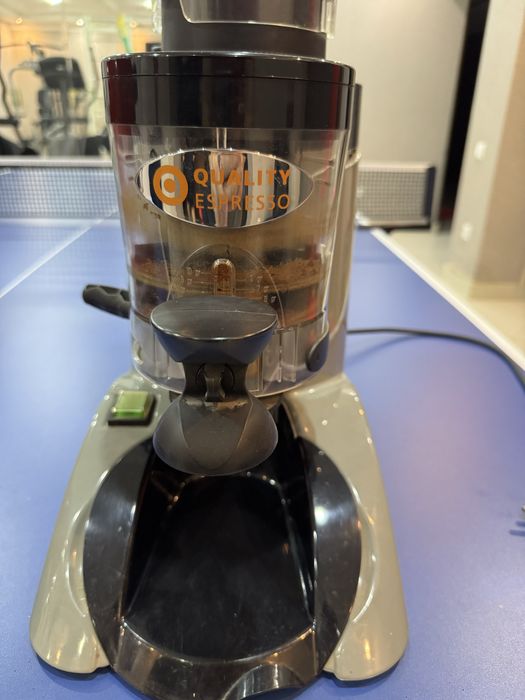 Испанская кофемолка, дешево.