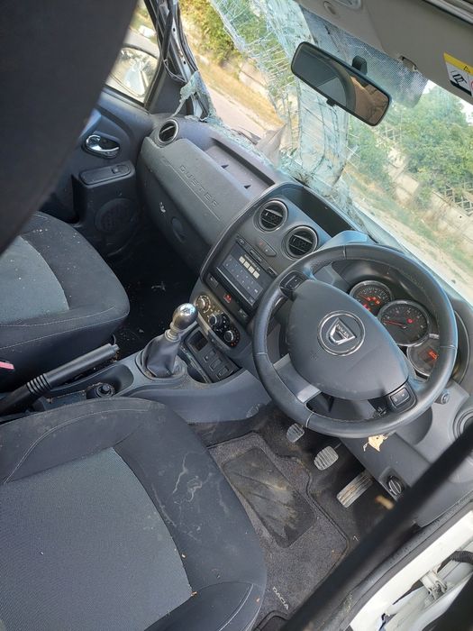 Dezmembrez Dacia Duster 2016 1.5 dci 110 cp euro 6