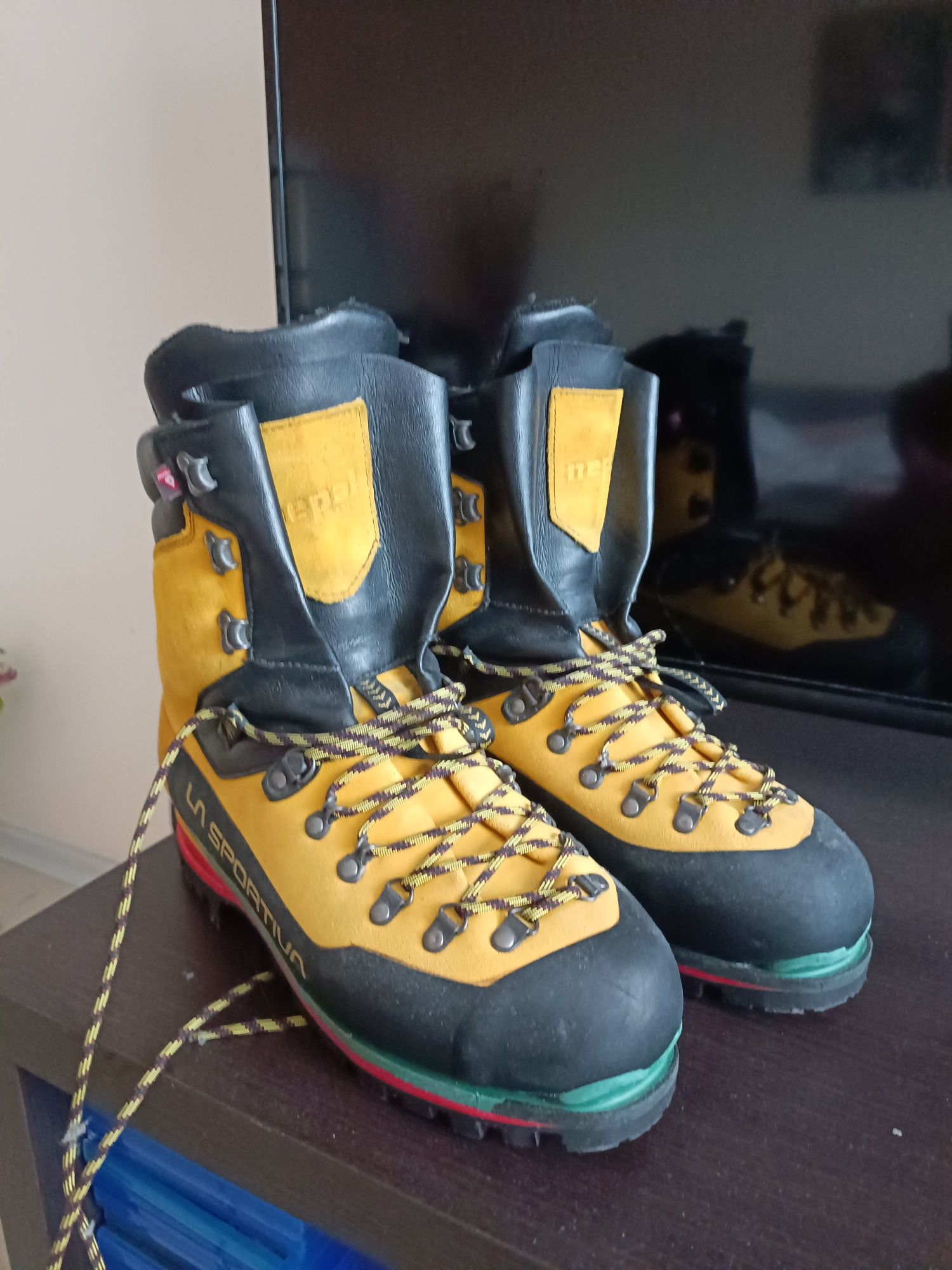 La Sportiva Nepal