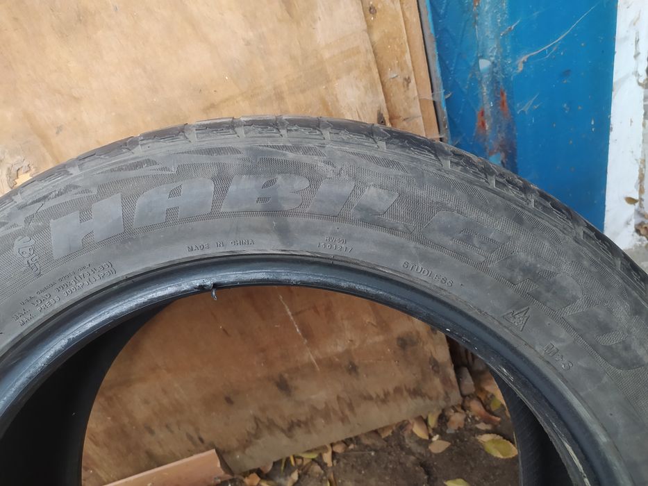 Продам комплект зимних шин