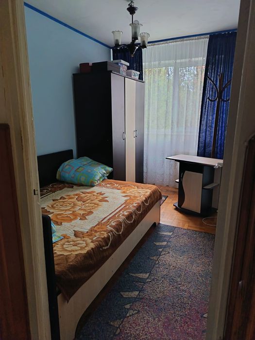 Vând apartament 3 camere