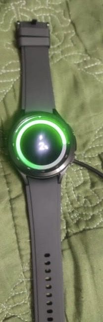 Смарт часы продается срочно 140000