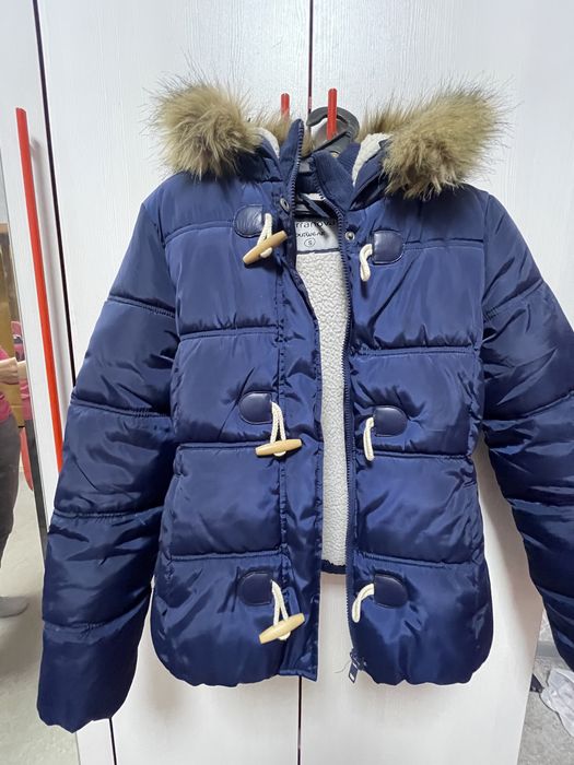 куртка для девочки  10-12 лет размер 40-42