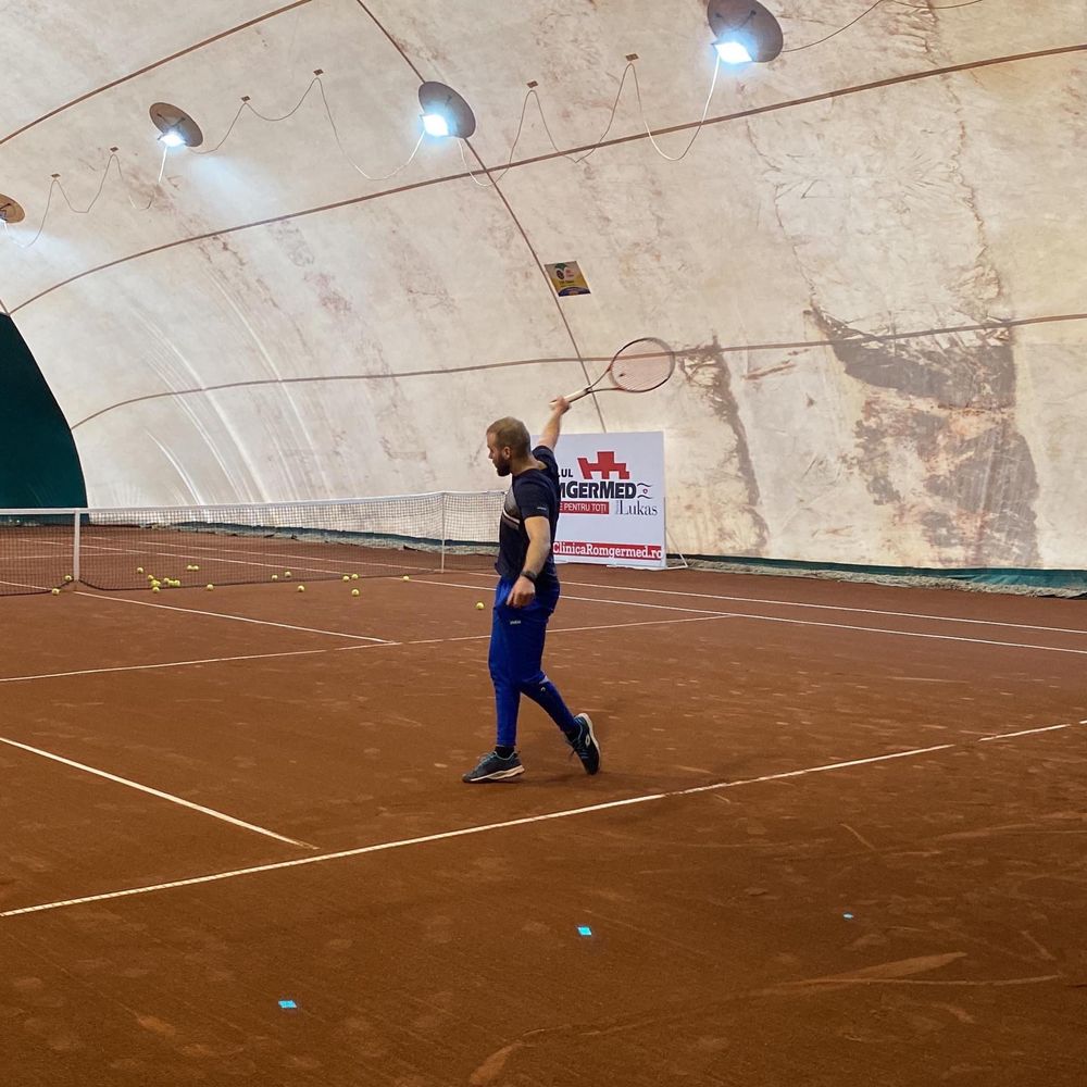 Ore tenis de câmp cu antrenor