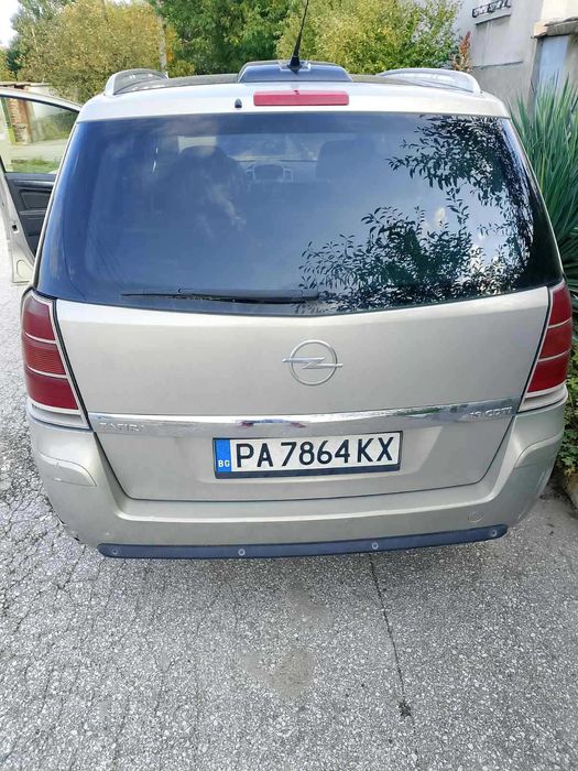 Опел Зафира b 2006г,