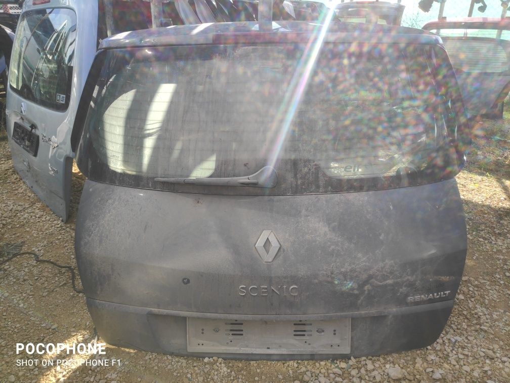 Врата багажник Renault Scenic II/Рено Сценик 2 - 2006г. Със Забележка!