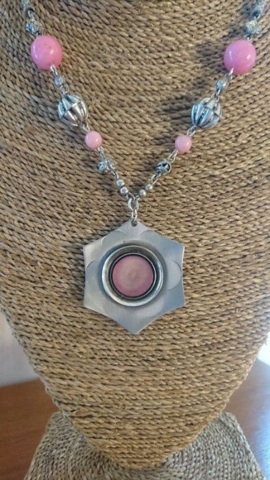 Set colier cu bratara din Jad Roz și oțel. Reducere
