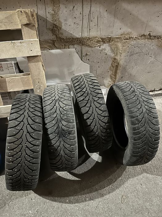 Продам r14 зимные резины