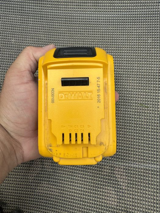 Baterie dewalt/milwaukee 5ah,4ah