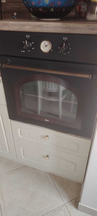 Ретро фурна за вграждане Teka