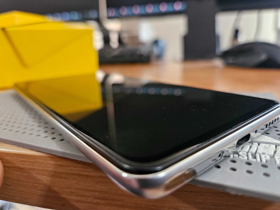 Xiaomi POCO F3 – 8/128GB, пълен комплект, неразличим от нов!