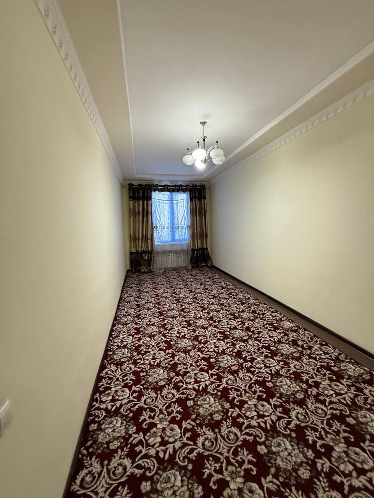Продается 2 ком. Квартира площадью 60 кв.м. Адрес Эркин Савдо