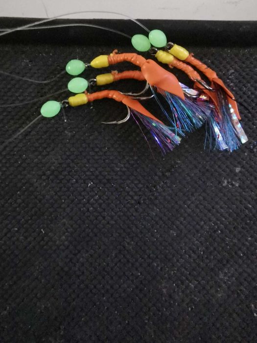 Țaparine,muste artificiale scrumbie