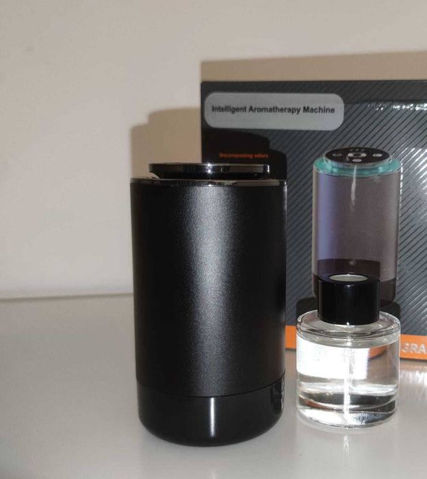 Odorizant auto inteligent, nou, cu lumini ambientale