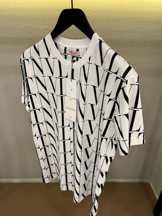 Мъжки тениски различни модели