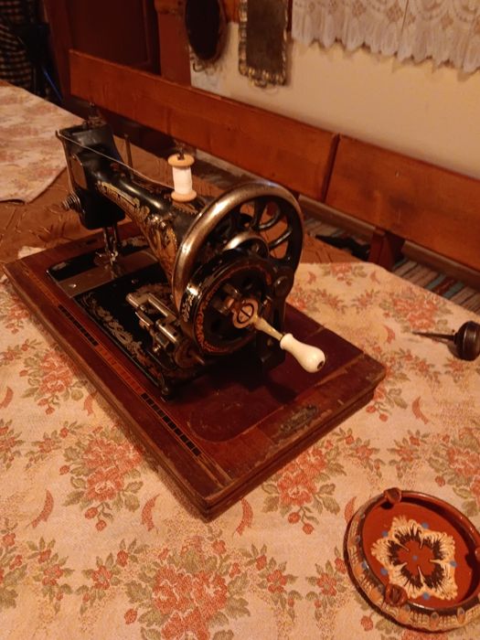Стара шевна машина
