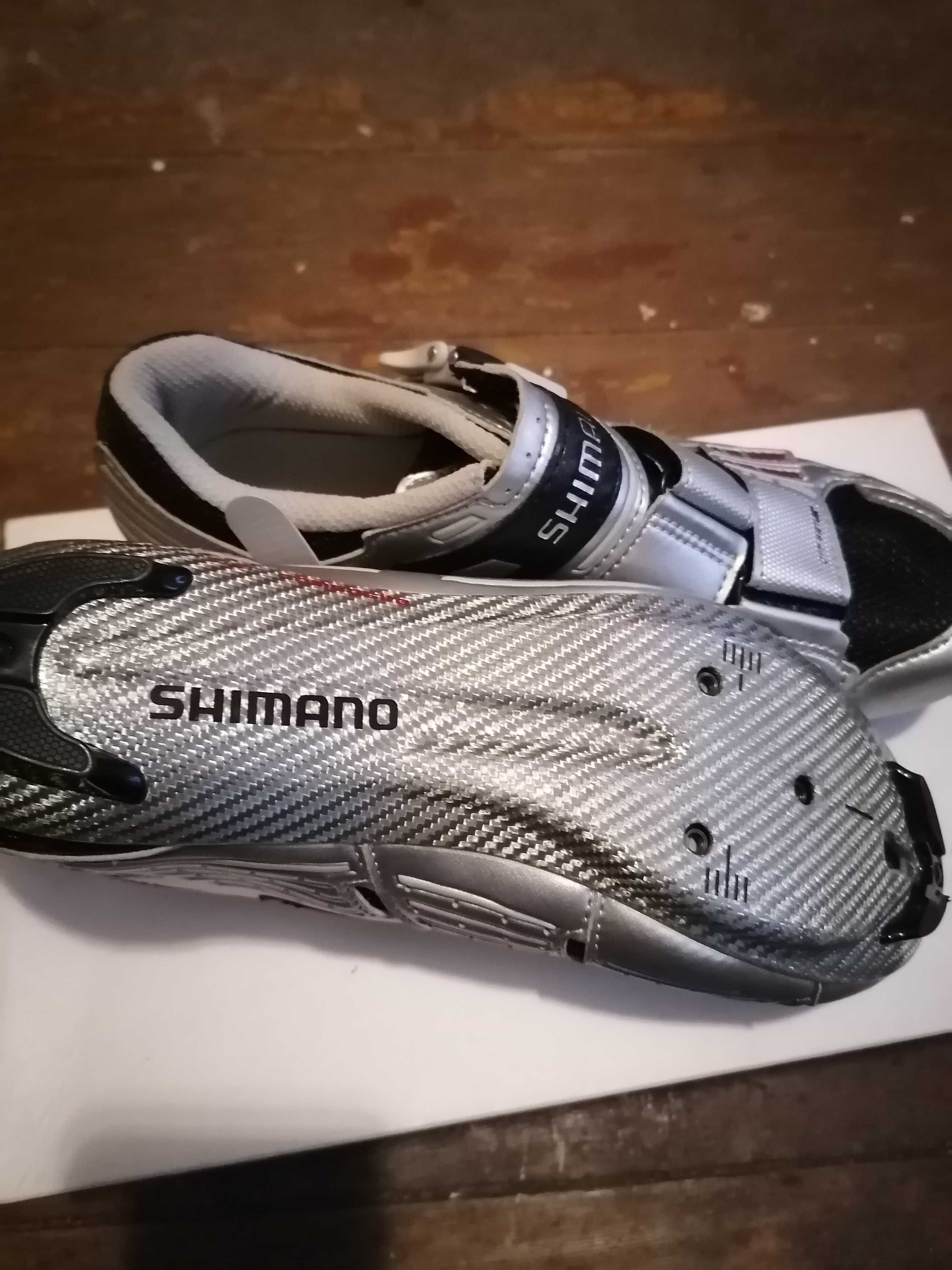 Колоездачни обувки shimano  carbon