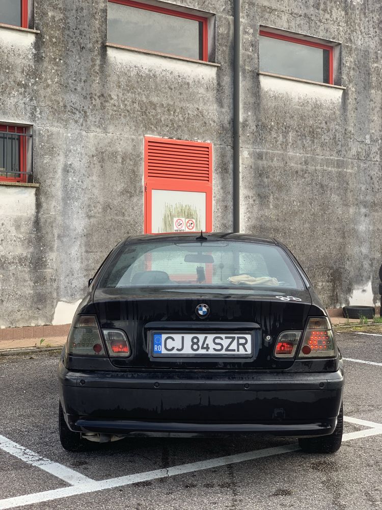 Vând bmw e46 2.0 150 cai facelift 2004