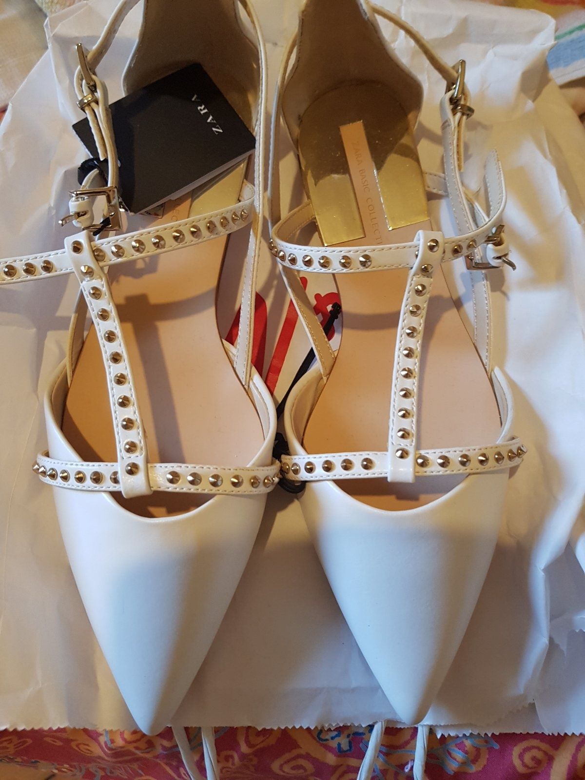 Zara обувки, тип Valentino ,стилни,р35-36 ,от 60лв