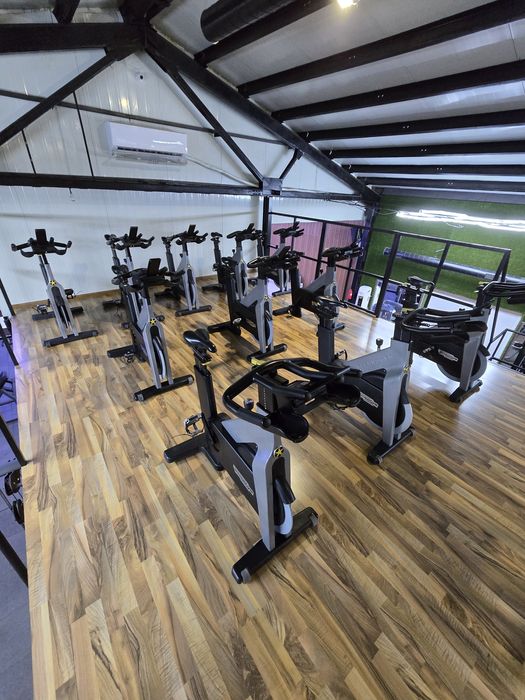 Technogym spining bike рецуклирани колела без забележка техноджим