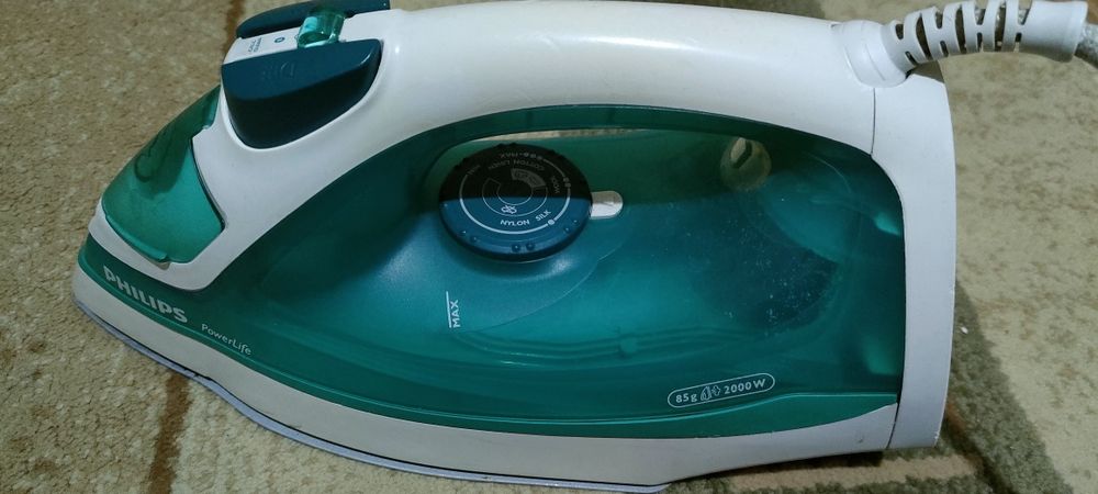 Продам утюг б/у за 5000