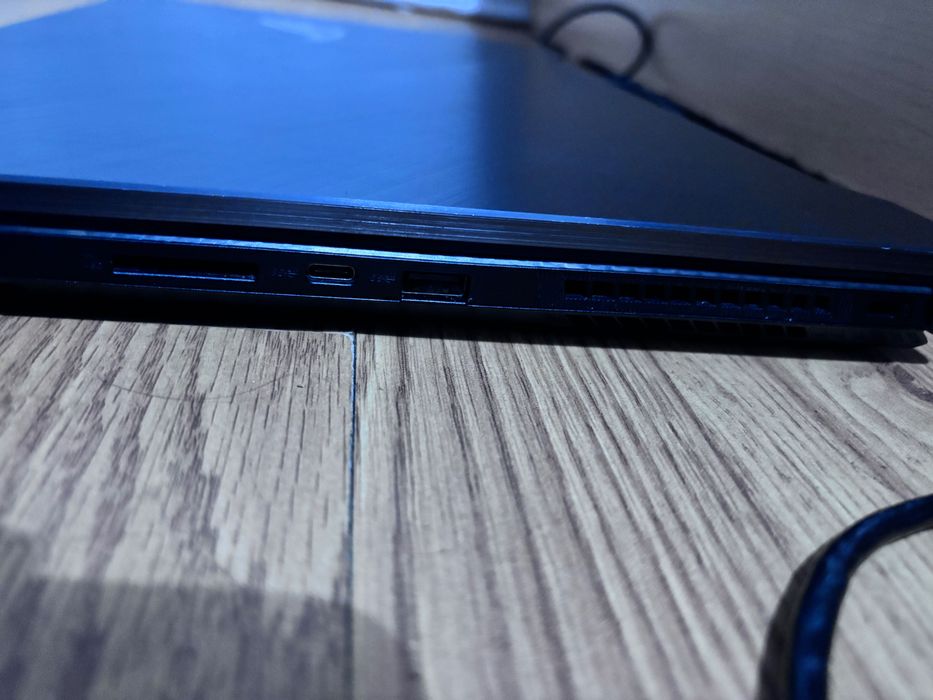 !VAND URGENT! Laptop Asus ROG strix scar ||