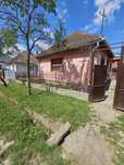 Casa de vanzare la tara 35 km sat Rogoz