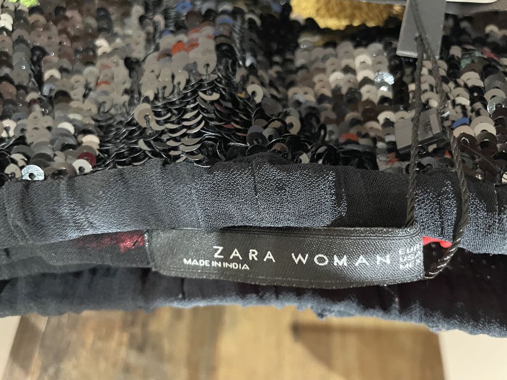 Продавам чисто нова пола на марката Zara