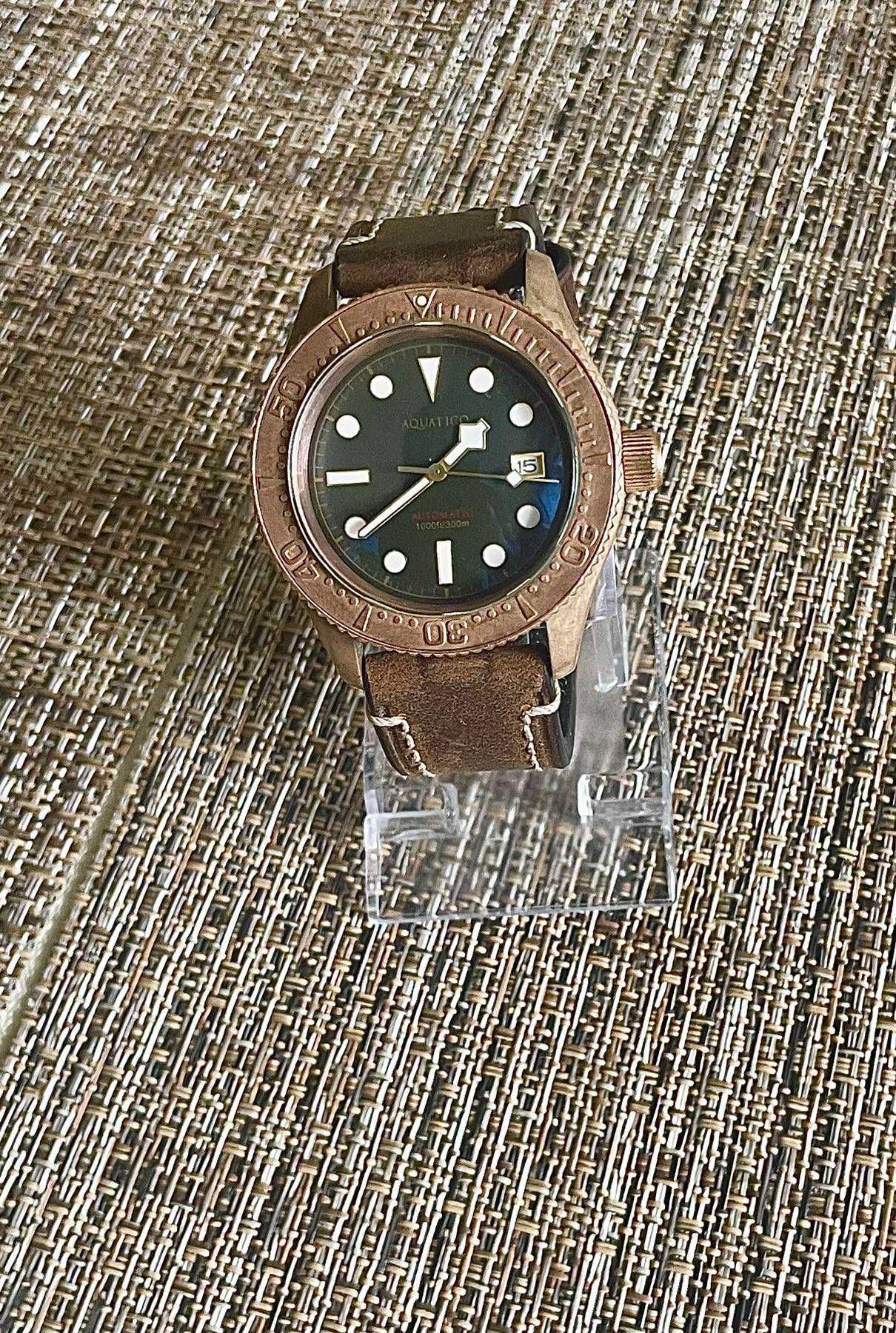 Aquatico Sea Star All Bronze 300m Diver Green