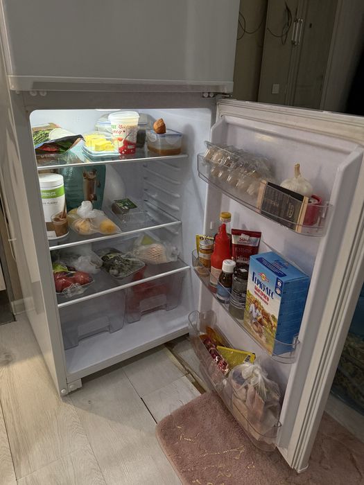 Холодильник продается срочно