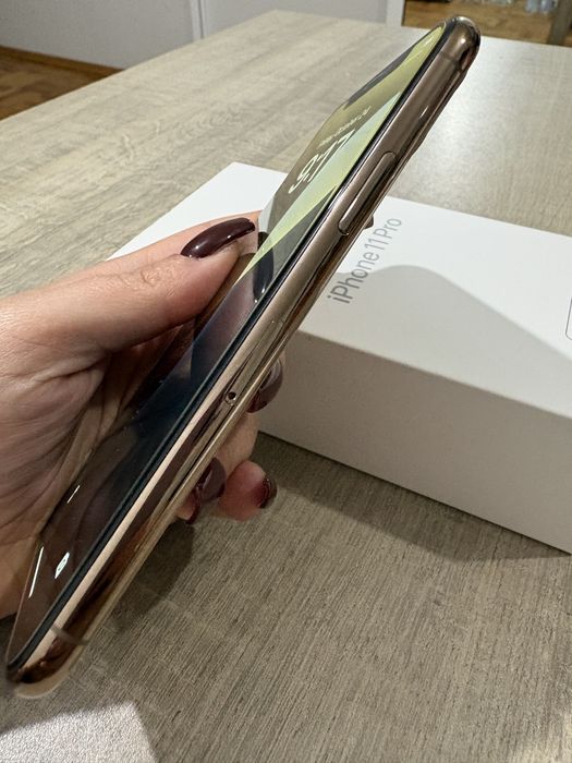 iPhone 11 Pro 64GB Gold – Отлично състояние, без драскотини