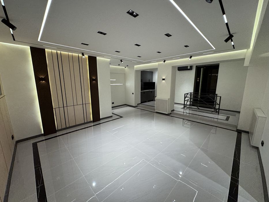 Ц-4 | Алайский - Продается нежилое помещение вдоль дороги 75м2